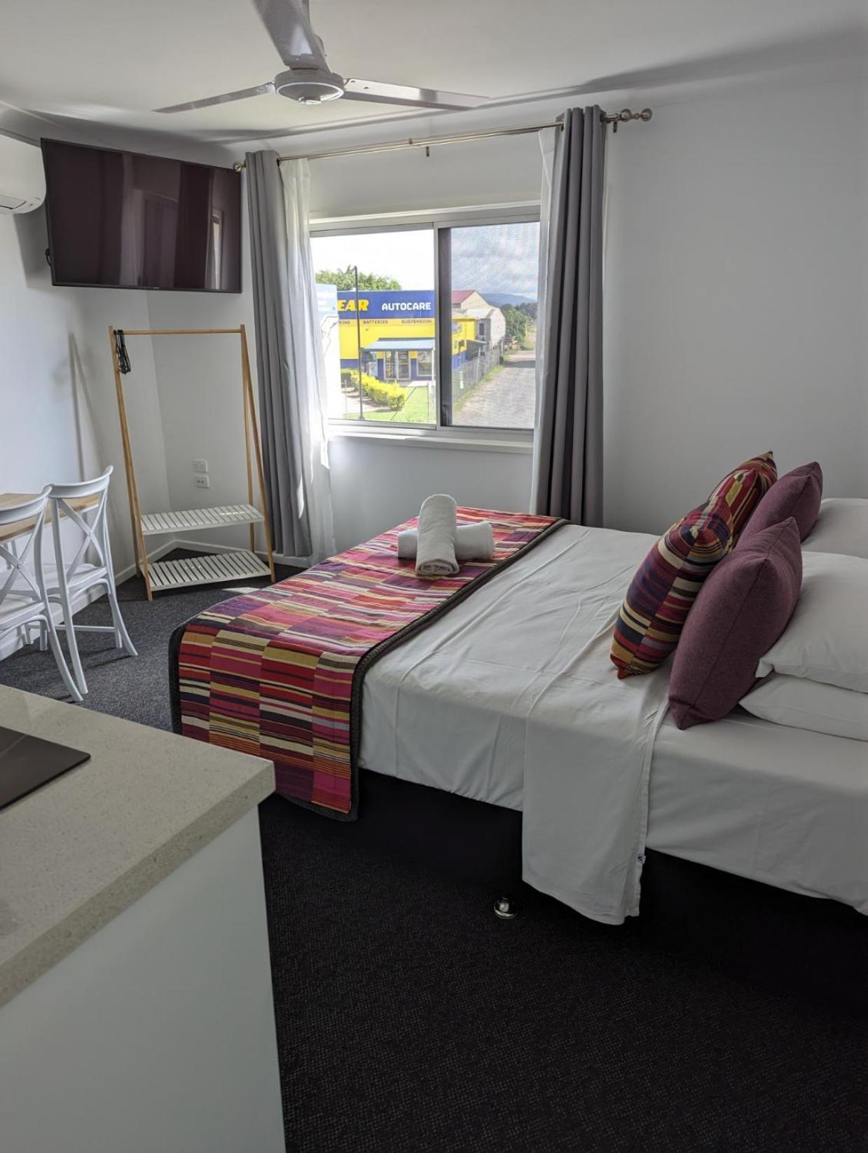 Proserpine Motor Lodge ภายนอก รูปภาพ